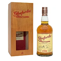 Glenfarclas Family Cask Single Malt Highland Whisky Refill Hogshead S24 (3762) 54.7% 2001 0,7l en étuis